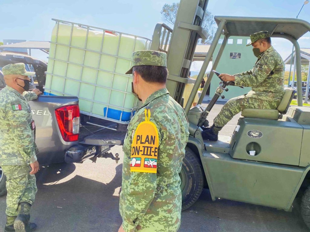 Donación desinfectante ejército mexicano